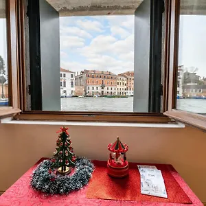 https://rubino-flat-canal-view.hotelinveneto.com